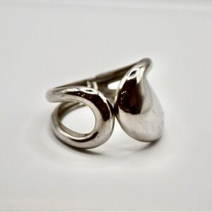 Chico’s Silver Hinged Cuff Bracelet 🌈2/$10